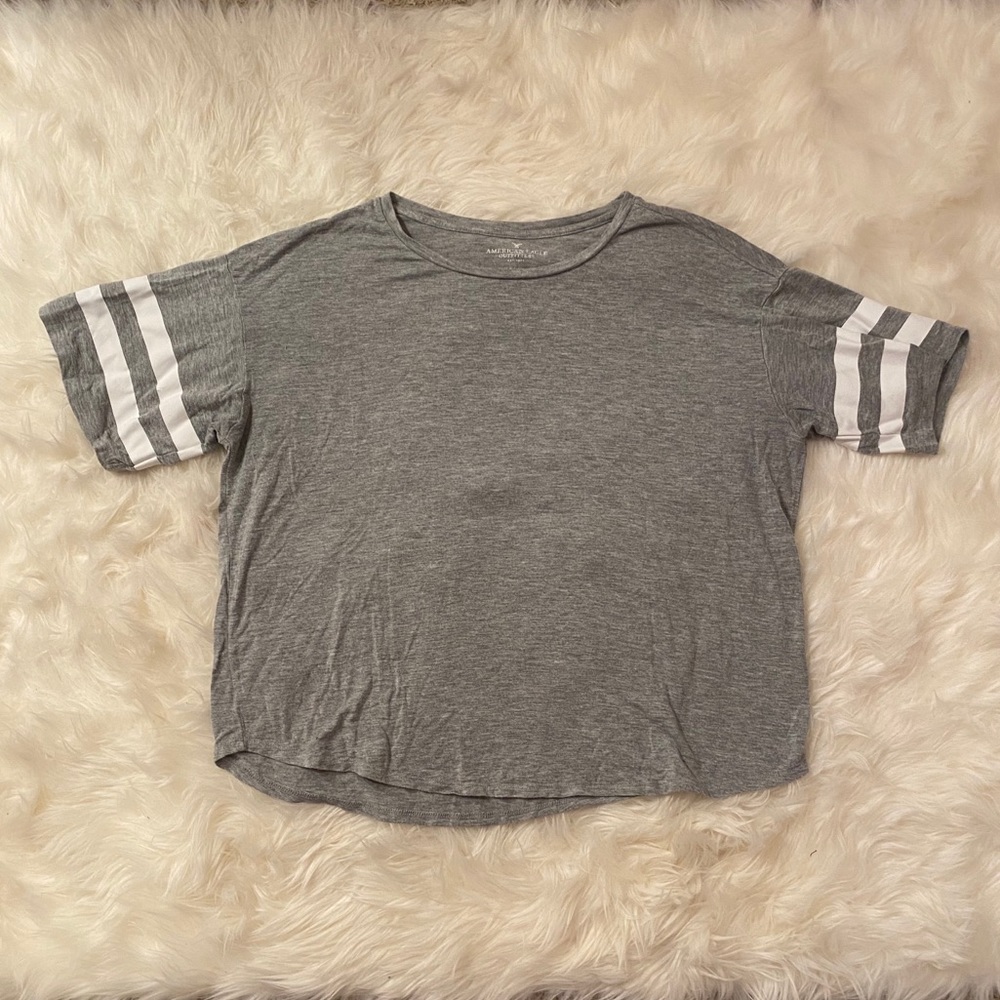 American Eagle tee